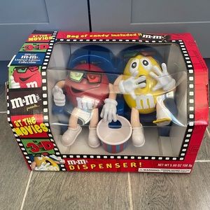 NWT M&M candy dispenser